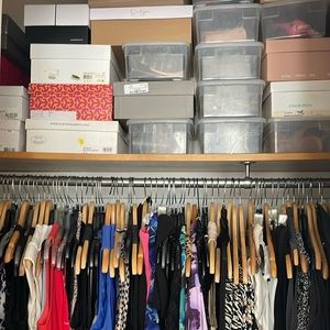 Everything must go!!!! Make an offer it’s yours✨ happy poshing 🛍️👠👗